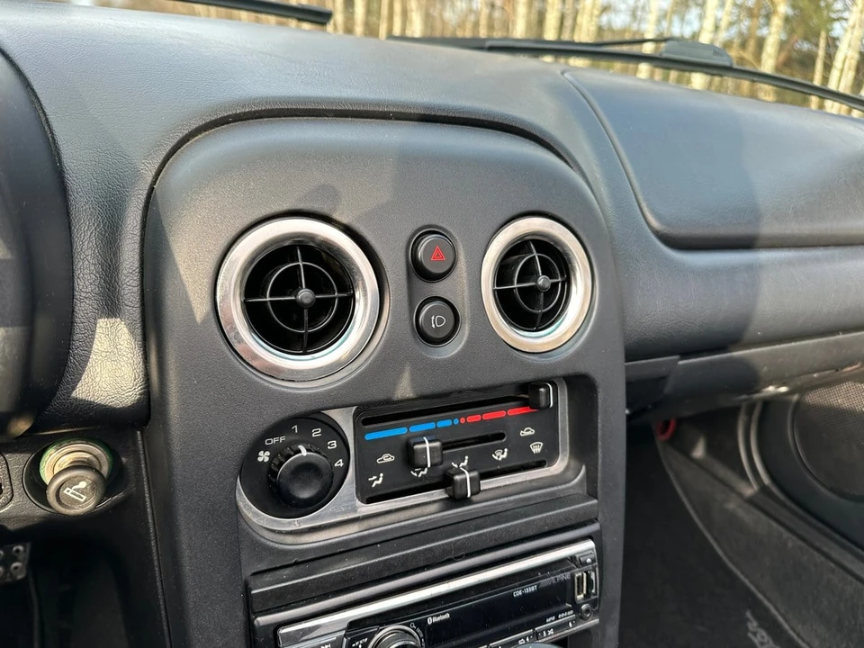 1997 Mazda NA MX-5 Miata - Image 25 of 31