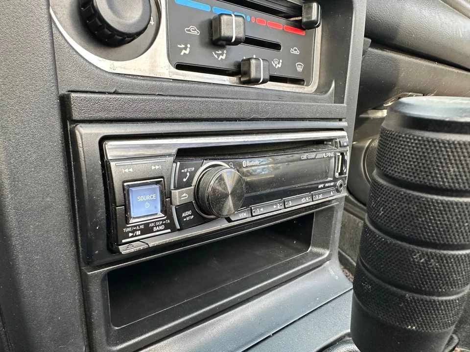 1997 Mazda NA MX-5 Miata - Image 27 of 31