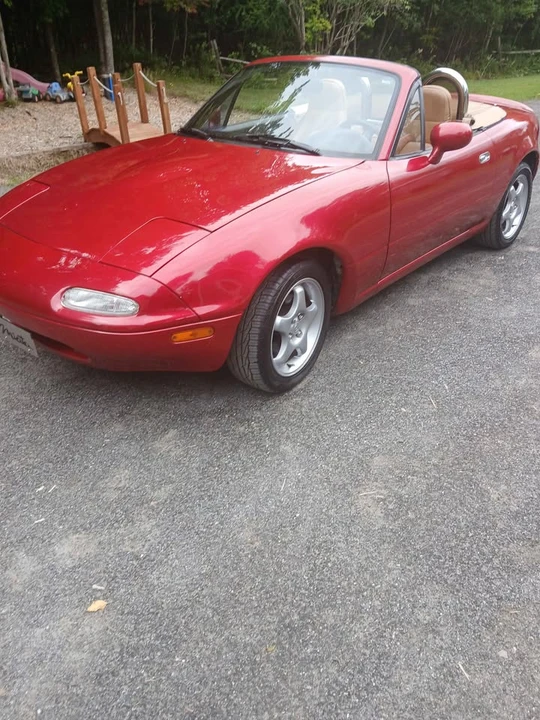 1997 Mazda NA MX-5 Miata - Image 2 of 11