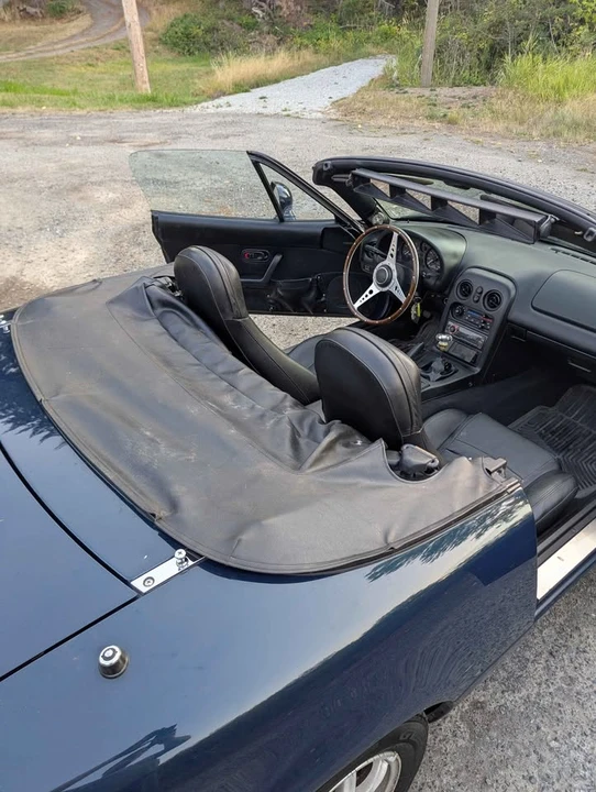 1997 Mazda NA MX-5 Miata - Image 9 of 13