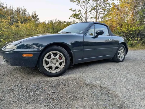 1997 Mazda MX-5 Marine Blue Special Edition
