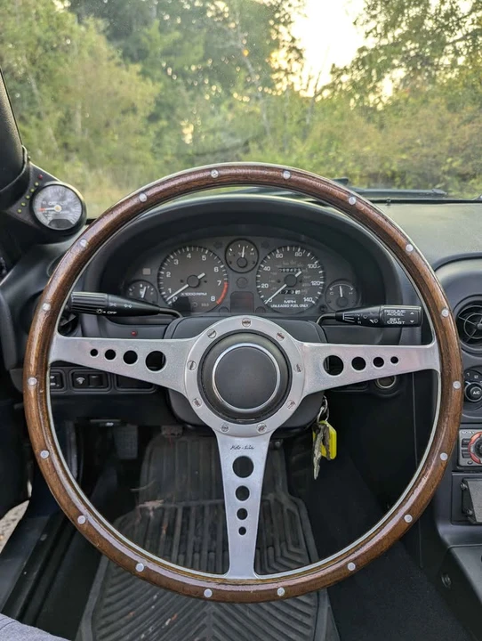 1997 Mazda NA MX-5 Miata - Image 12 of 13