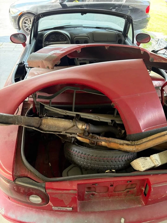 1997 Mazda NA MX-5 Miata - Image 4 of 9