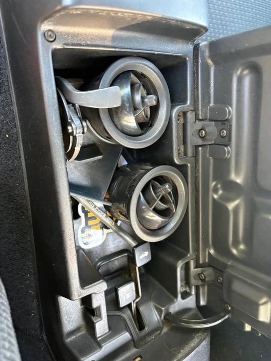 1997 Mazda NA MX-5 Miata - Image 8 of 9