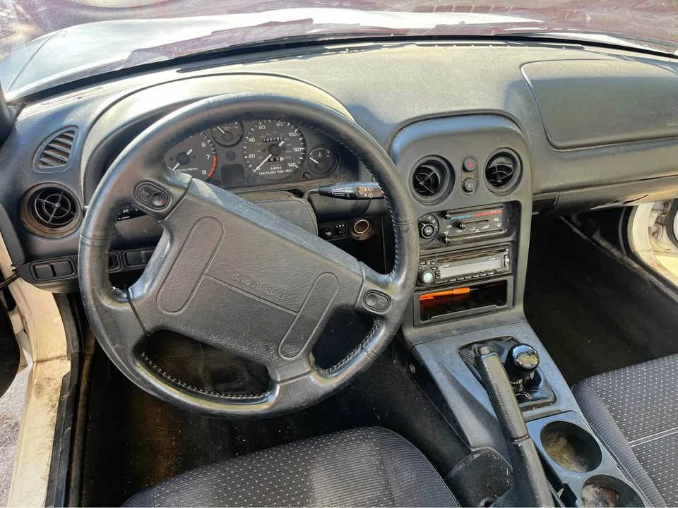 1997 Mazda NA MX-5 Miata - Image 6 of 10