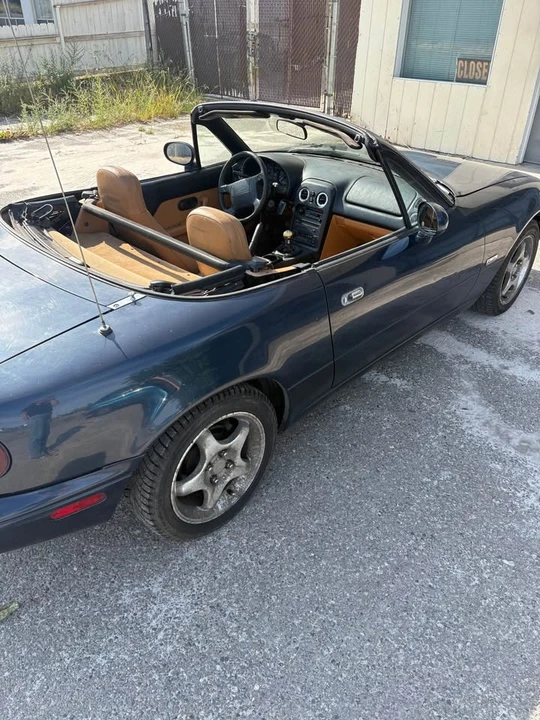 1997 Mazda NA MX-5 Miata - Image 5 of 7