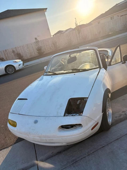 1997 Mazda NA MX-5 Miata - Image 8 of 10