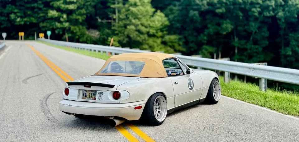 1997 Mazda NA MX-5 Miata - Image 2 of 11