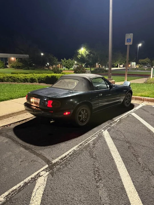 1997 Mazda NA MX-5 Miata - Image 3 of 9