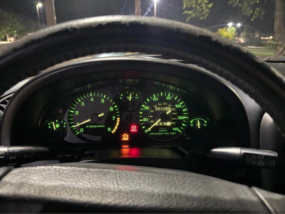 1997 Mazda NA MX-5 Miata - Image 5 of 9