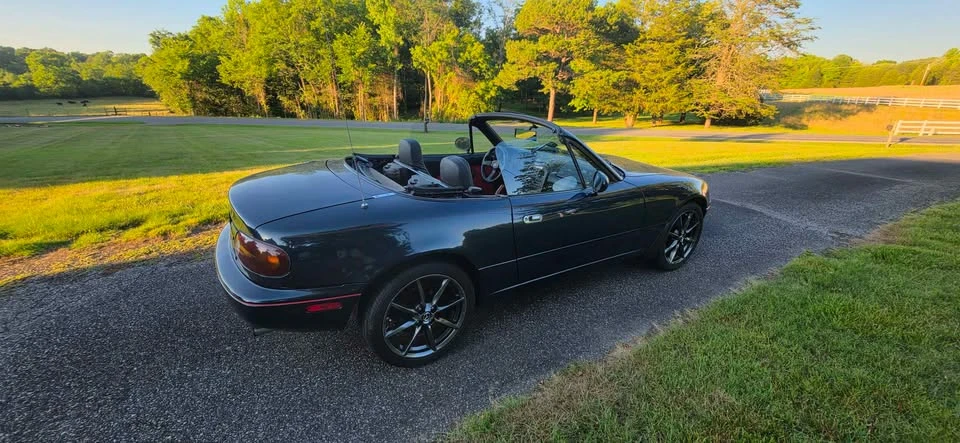 1997 Mazda NA MX-5 Miata - Image 2 of 10