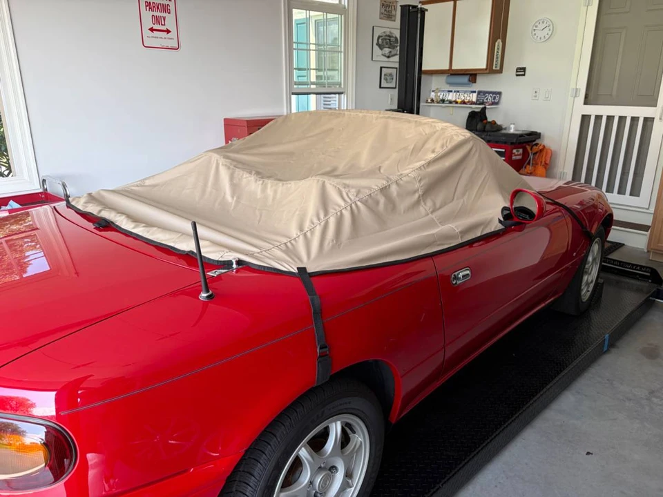 1997 Mazda NA MX-5 Miata - Image 5 of 12