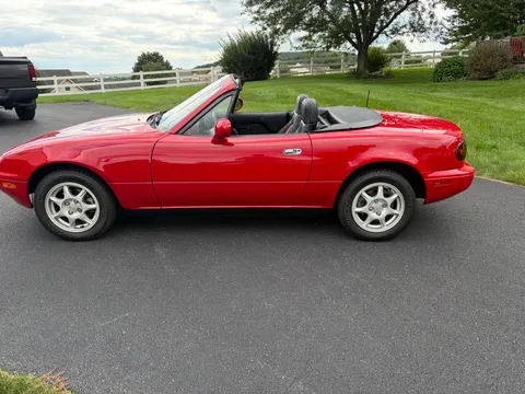1997 Mazda MX-5 Miata 5-Speed