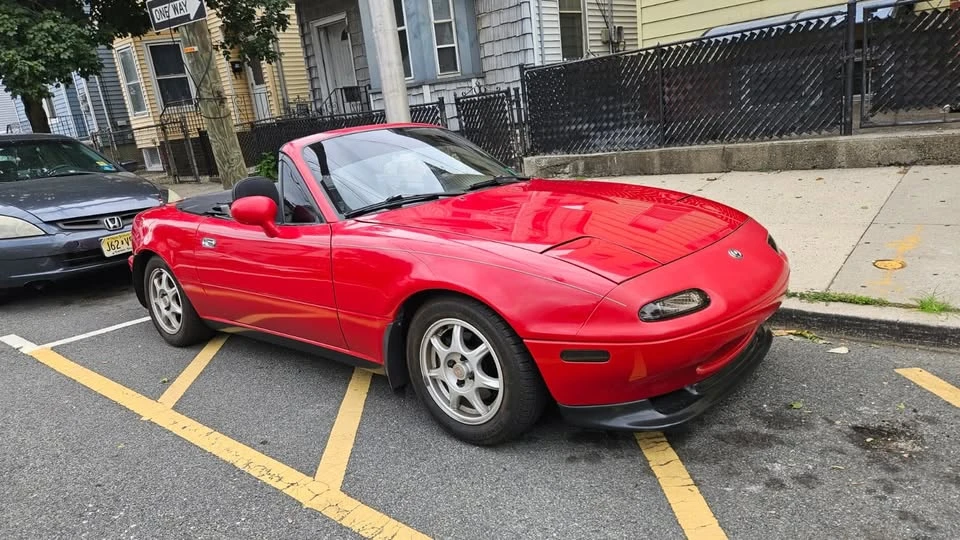1997 Mazda NA MX-5 Miata - Image 2 of 15