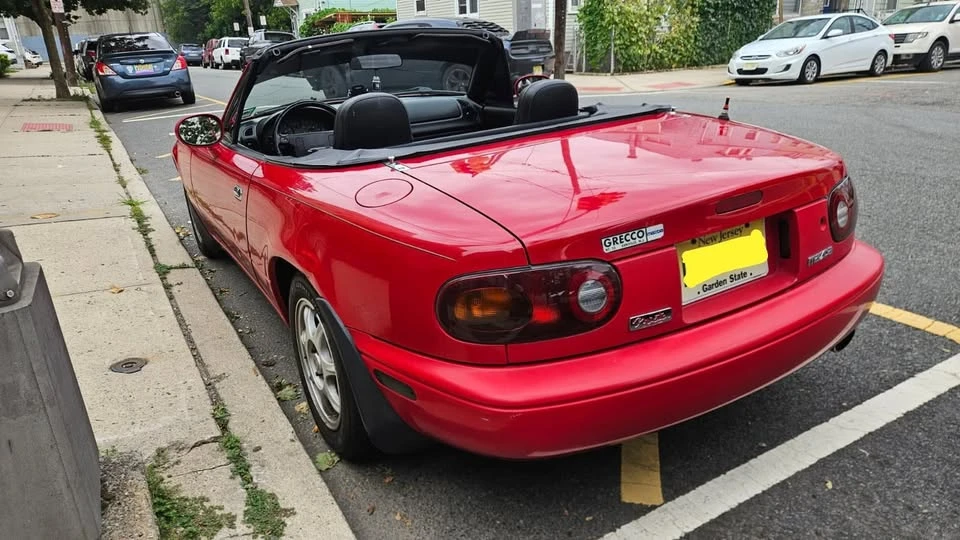 1997 Mazda NA MX-5 Miata - Image 8 of 15