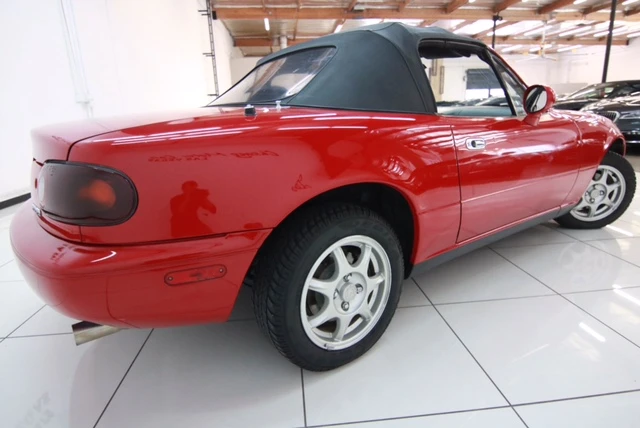1997 Mazda NA MX-5 Miata - Image 8 of 31