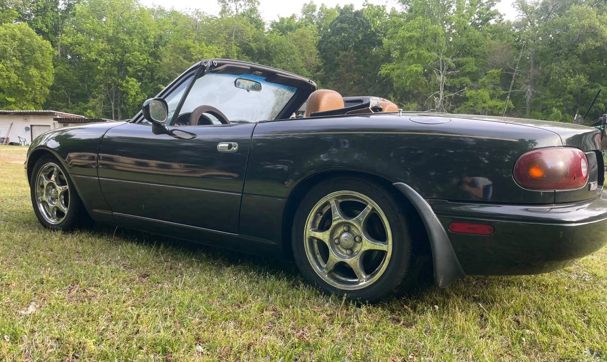 1997 Mazda NA MX-5 Miata - Image 6 of 10