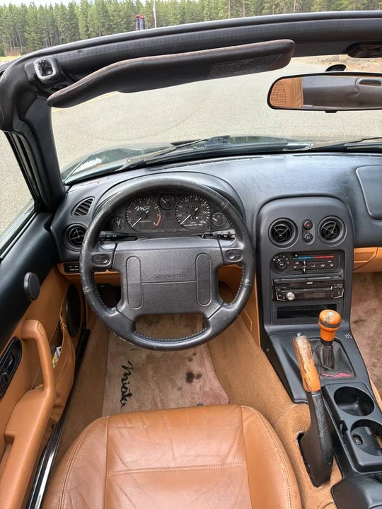 1997 Mazda NA MX-5 Miata - Image 11 of 21