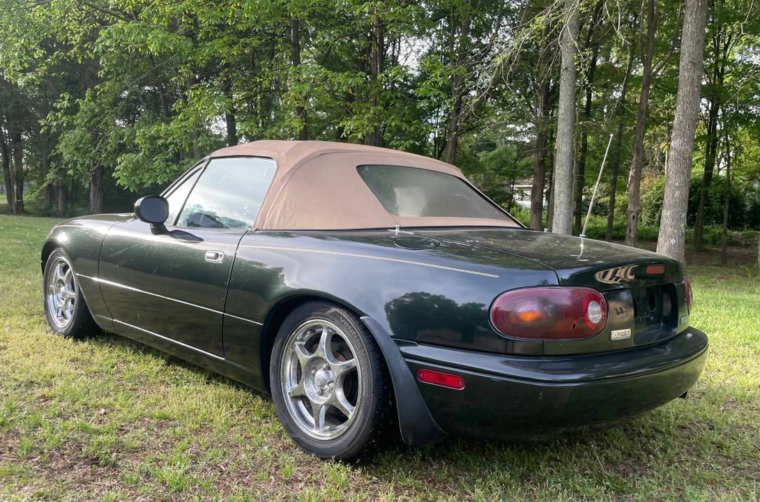 1997 Mazda NA MX-5 Miata - Image 8 of 10