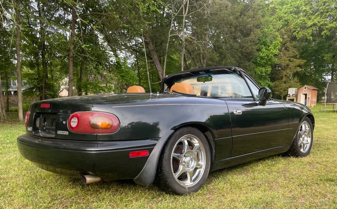 1997 Mazda NA MX-5 Miata - Image 5 of 10