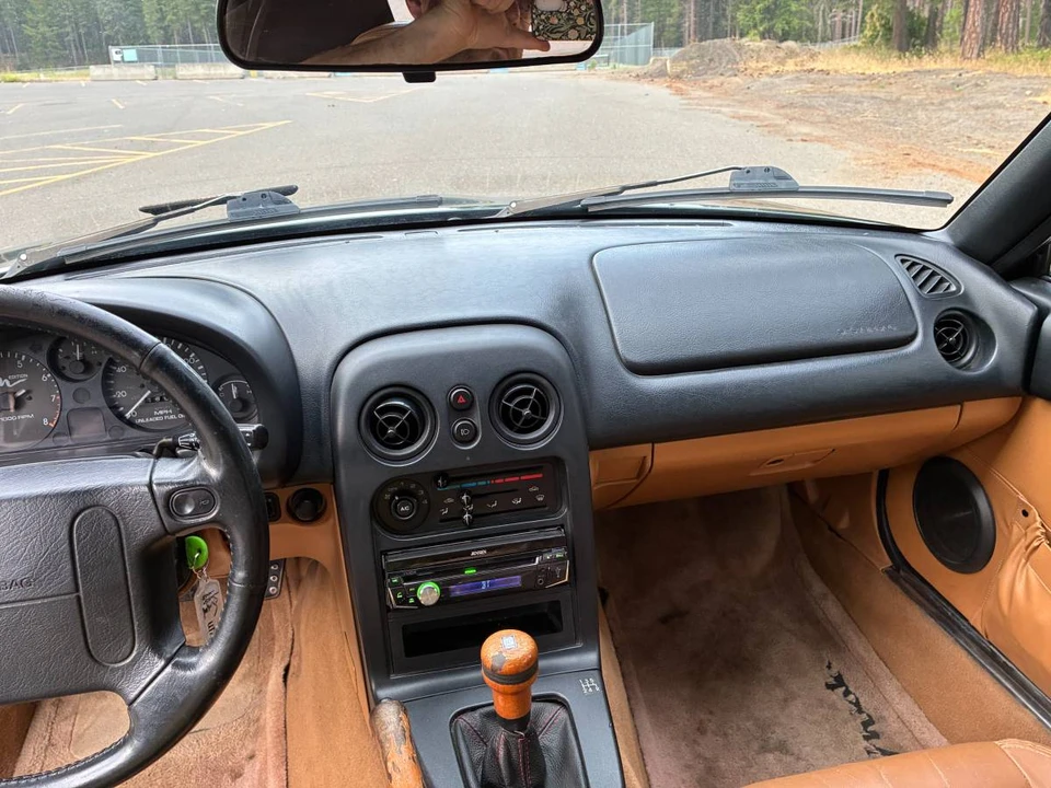 1997 Mazda NA MX-5 Miata - Image 16 of 21
