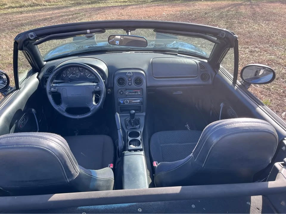 1997 Mazda NA MX-5 Miata - Image 7 of 10