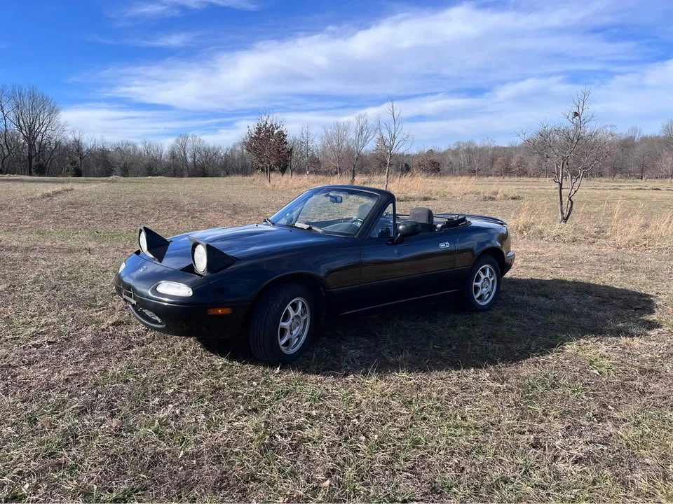 1997 Mazda NA MX-5 Miata - Image 6 of 10