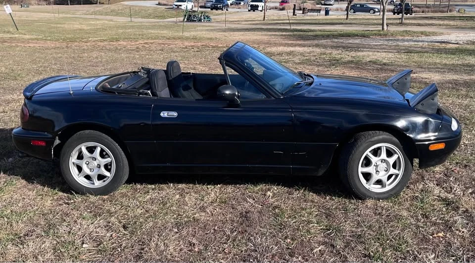 1997 Mazda NA MX-5 Miata - Image 2 of 10