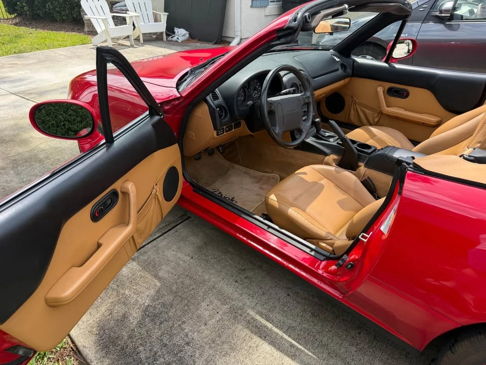 1997 Mazda NA MX-5 Miata - Image 5 of 10