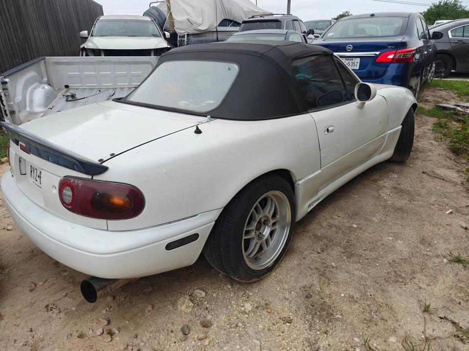 1997 Mazda NA MX-5 Miata - Image 3 of 9