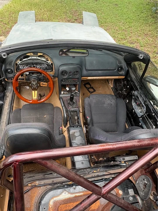 1997 Mazda NA MX-5 Miata - Image 7 of 11