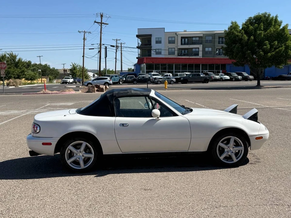1997 Mazda NA MX-5 Miata - Image 3 of 15