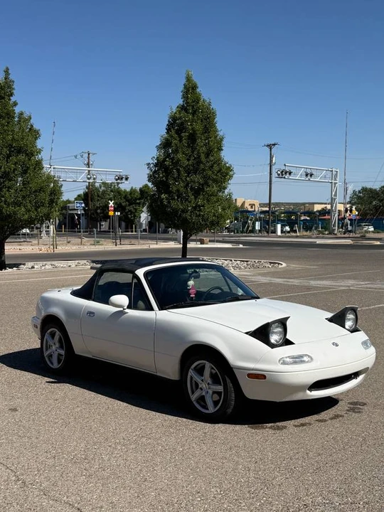 1997 Mazda NA MX-5 Miata - Image 8 of 15