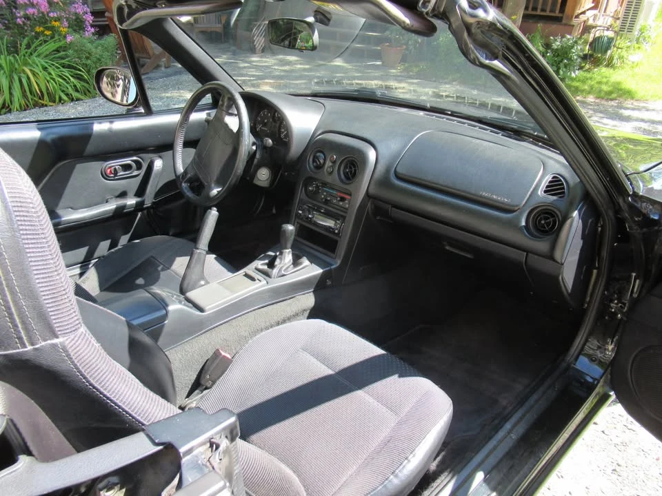 1997 Mazda NA MX-5 Miata - Image 16 of 20
