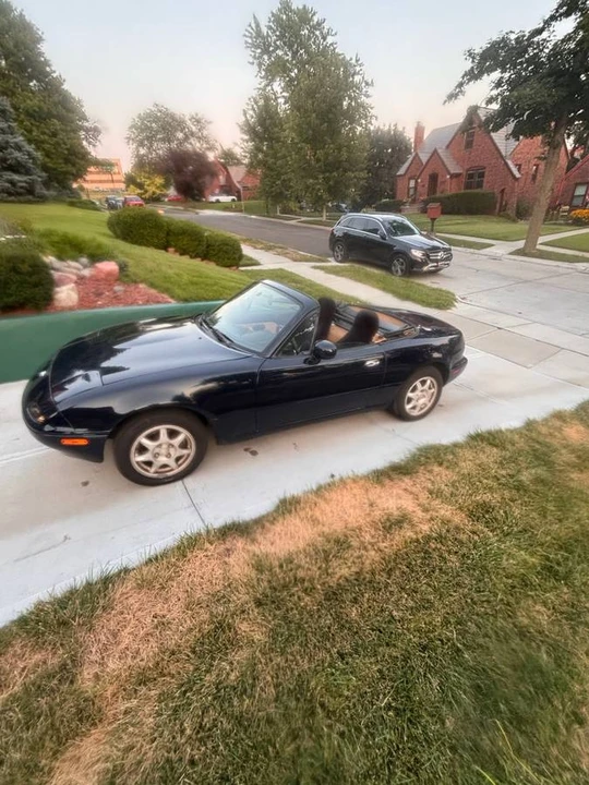 1997 Mazda NA MX-5 Miata - Image 2 of 24