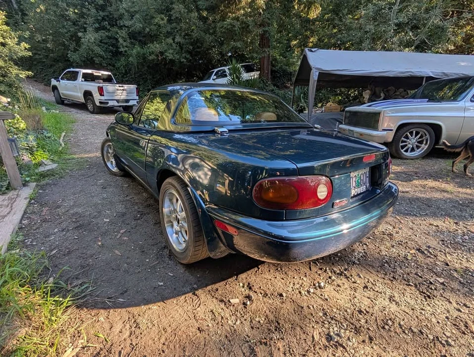 1997 Mazda NA MX-5 Miata - Image 4 of 10