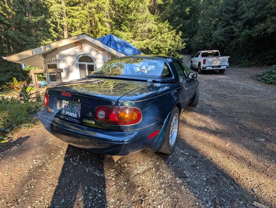 1997 Mazda NA MX-5 Miata - Image 5 of 10