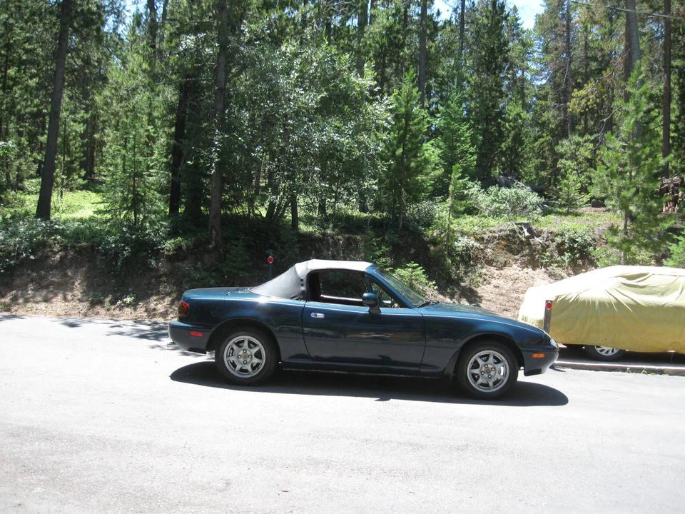 1997 Mazda NA MX-5 Miata - Image 2 of 11