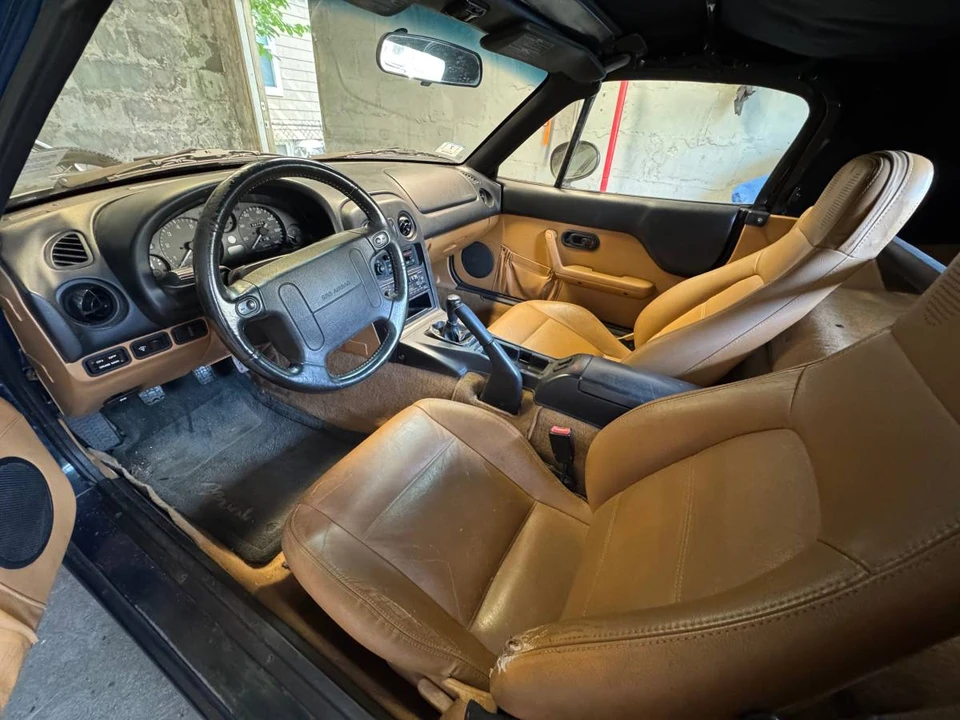 1997 Mazda NA MX-5 Miata - Image 10 of 14