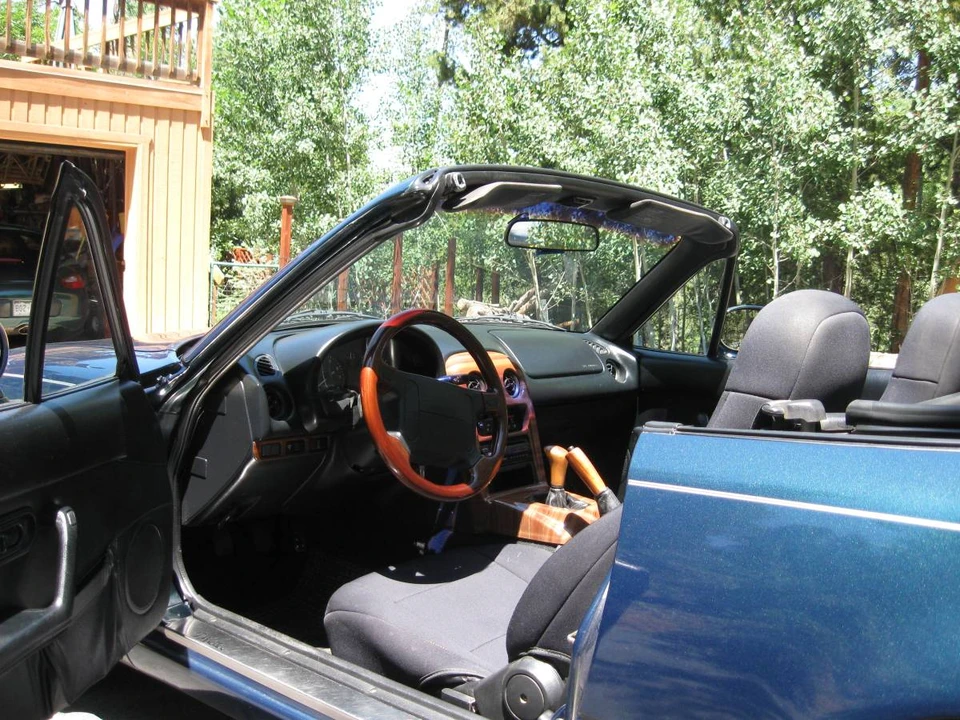 1997 Mazda NA MX-5 Miata - Image 11 of 11