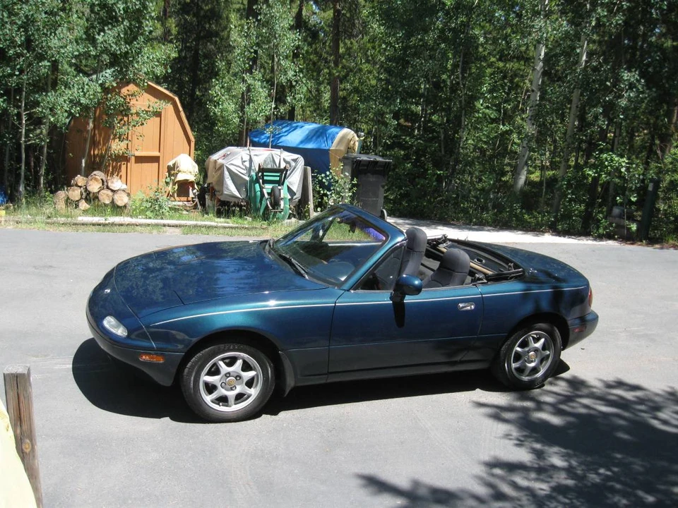 1997 Mazda NA MX-5 Miata - Image 6 of 11