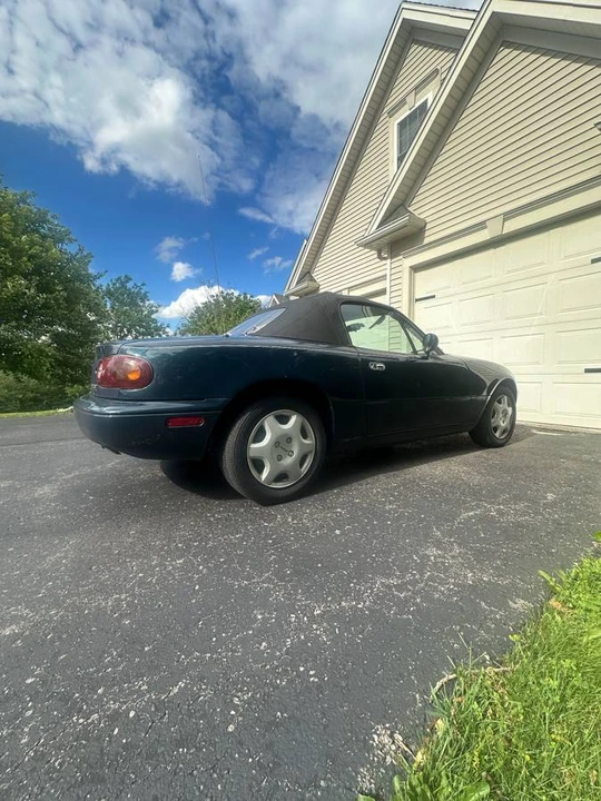 1997 Mazda NA MX-5 Miata - Image 2 of 10
