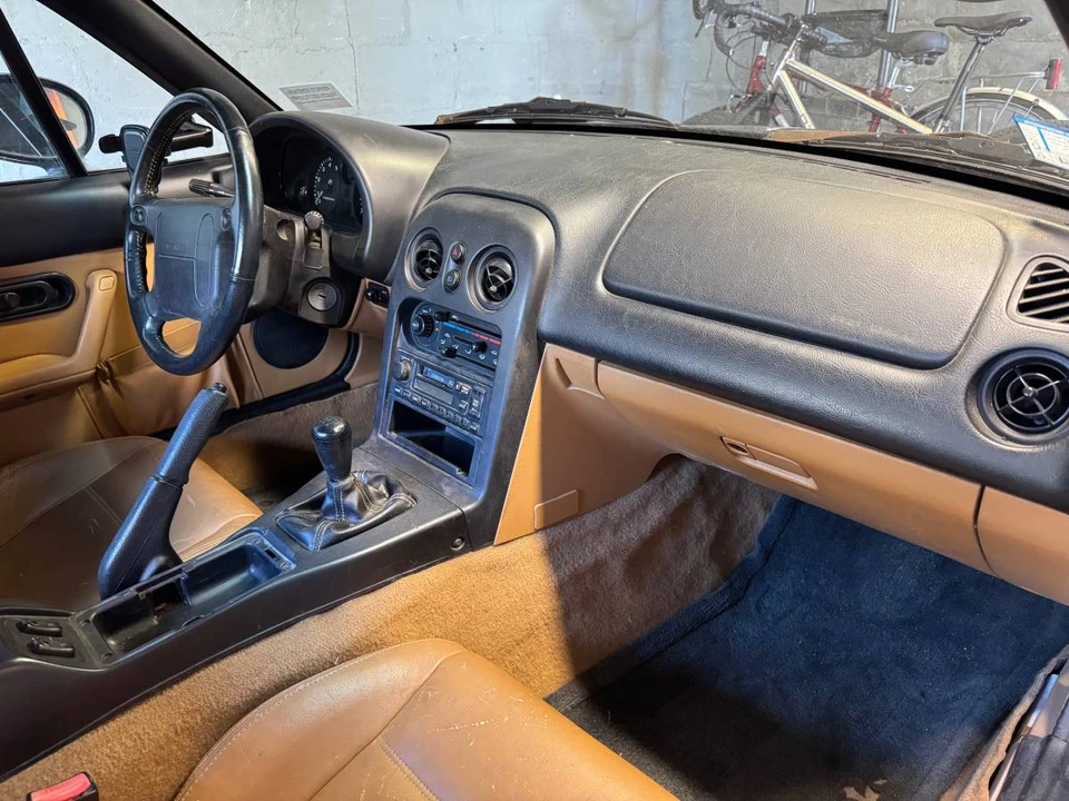 1997 Mazda NA MX-5 Miata - Image 11 of 14