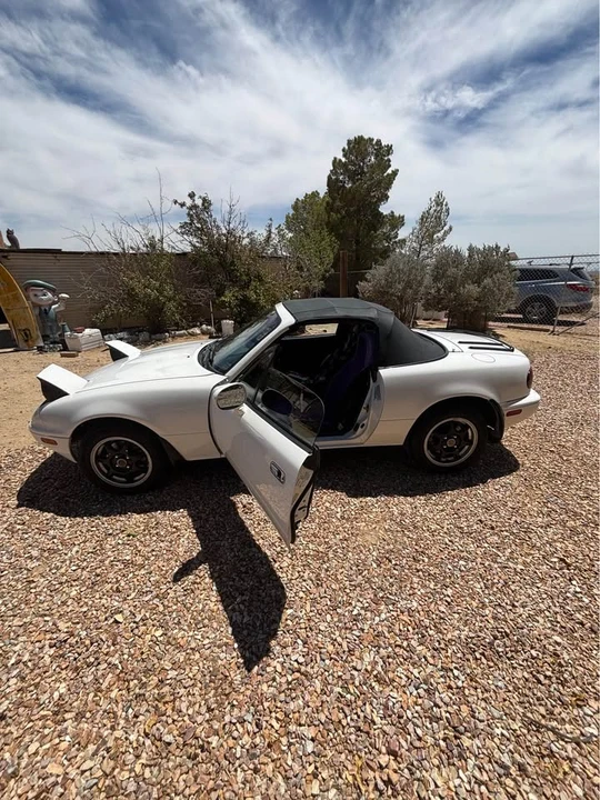 1997 Mazda NA MX-5 Miata - Image 3 of 9