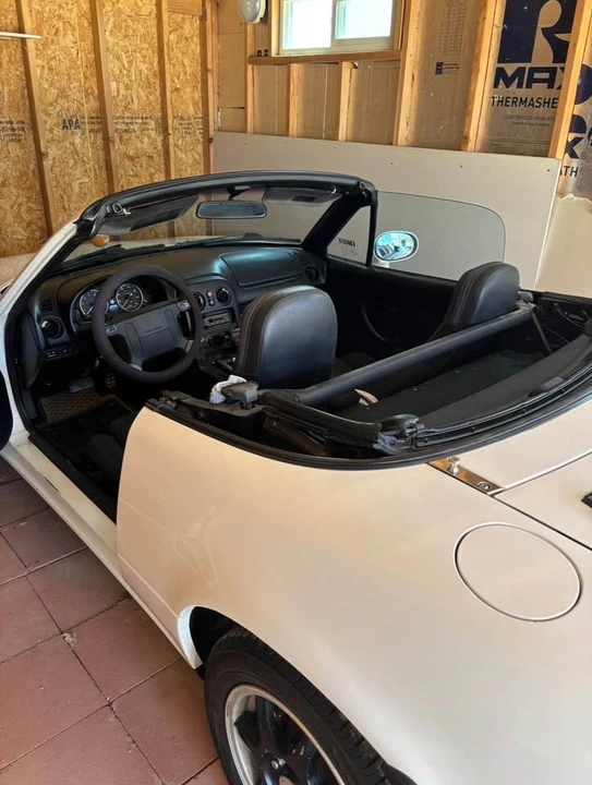 1997 Mazda NA MX-5 Miata - Image 9 of 9