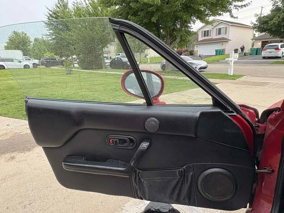 1997 Mazda NA MX-5 Miata - Image 4 of 10
