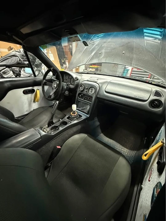 1997 Mazda NA MX-5 Miata - Image 7 of 10