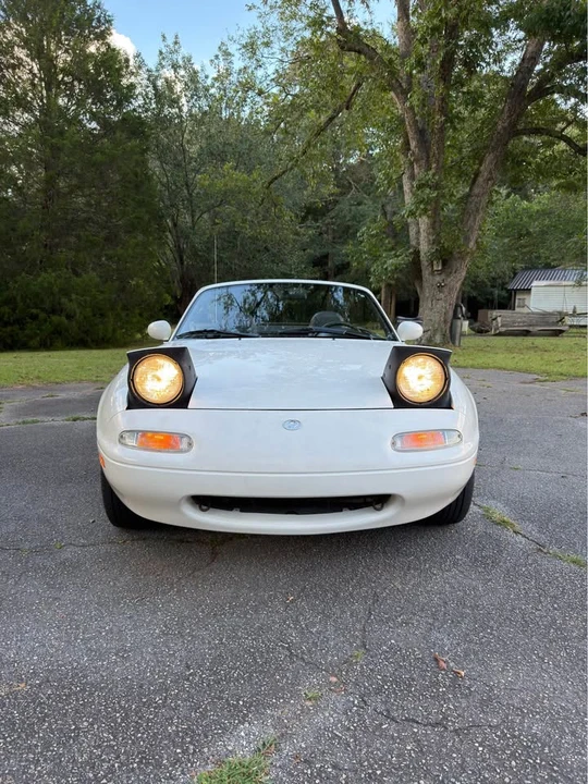 1997 Mazda NA MX-5 Miata - Image 2 of 20