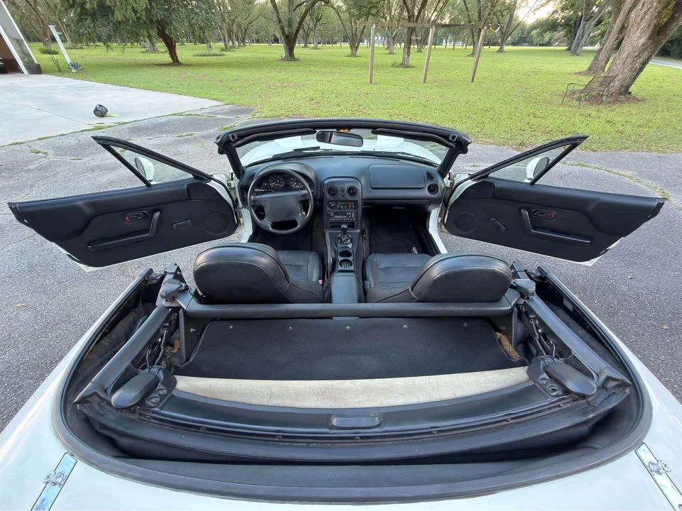 1997 Mazda NA MX-5 Miata - Image 9 of 20