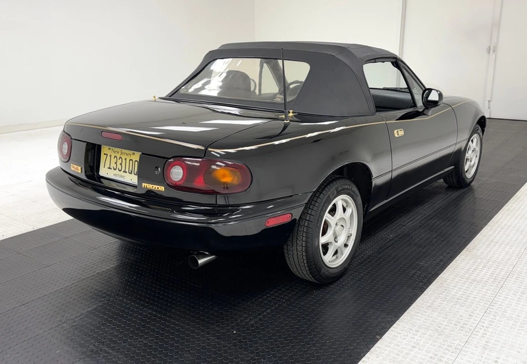 1997 Mazda NA MX-5 Miata - Image 8 of 12